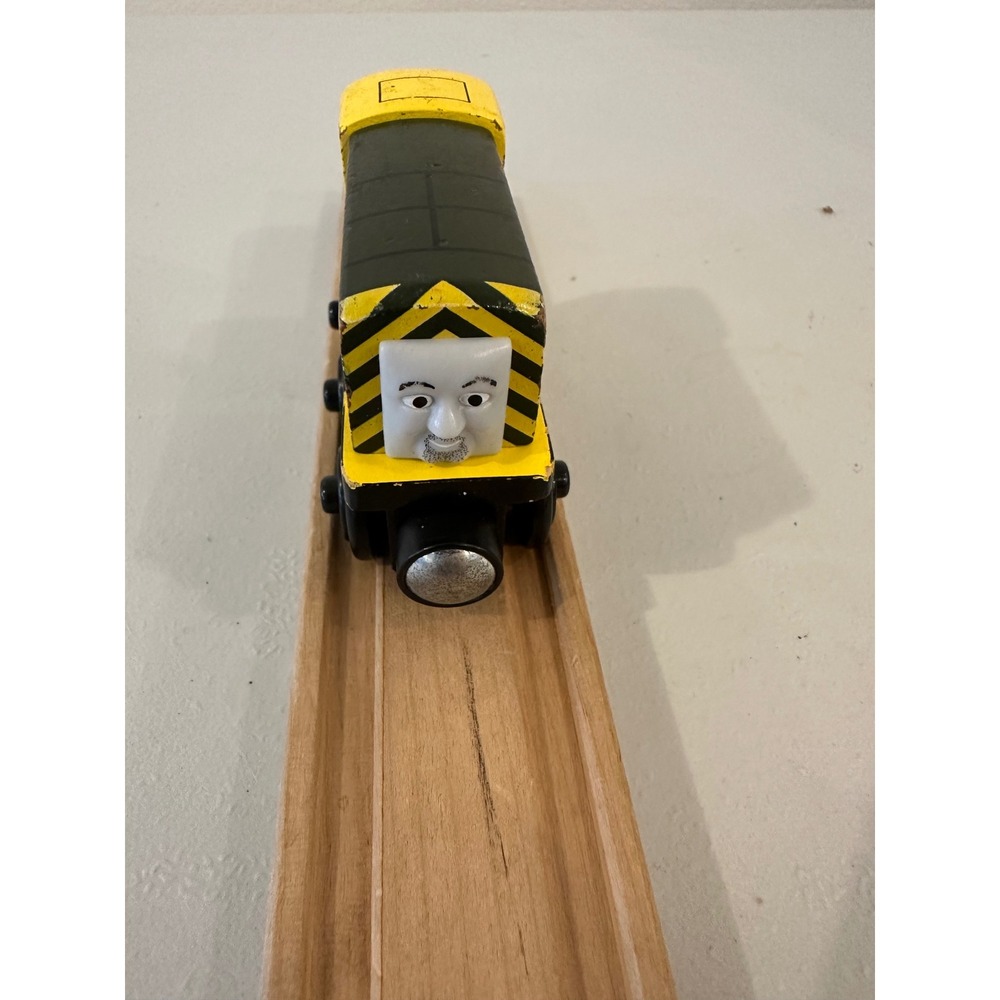 Thomas & Friends Wooden Railway Iron Arry Sodor Ironworks Diesel Engine Y7464